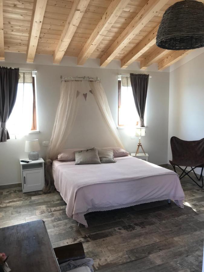 كافايون فيرونيسي Agriturismo B&B Le Casette Sul Garda المظهر الخارجي الصورة