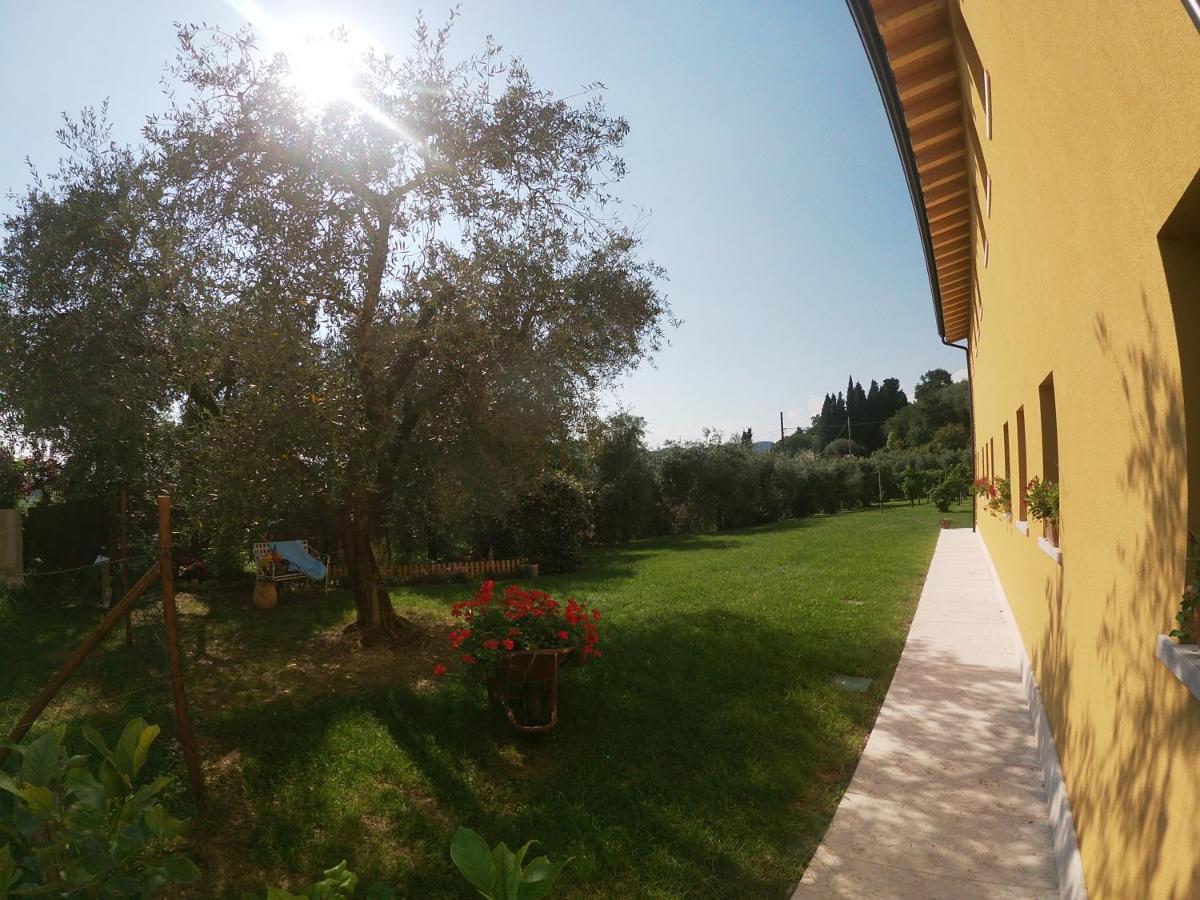 كافايون فيرونيسي Agriturismo B&B Le Casette Sul Garda المظهر الخارجي الصورة