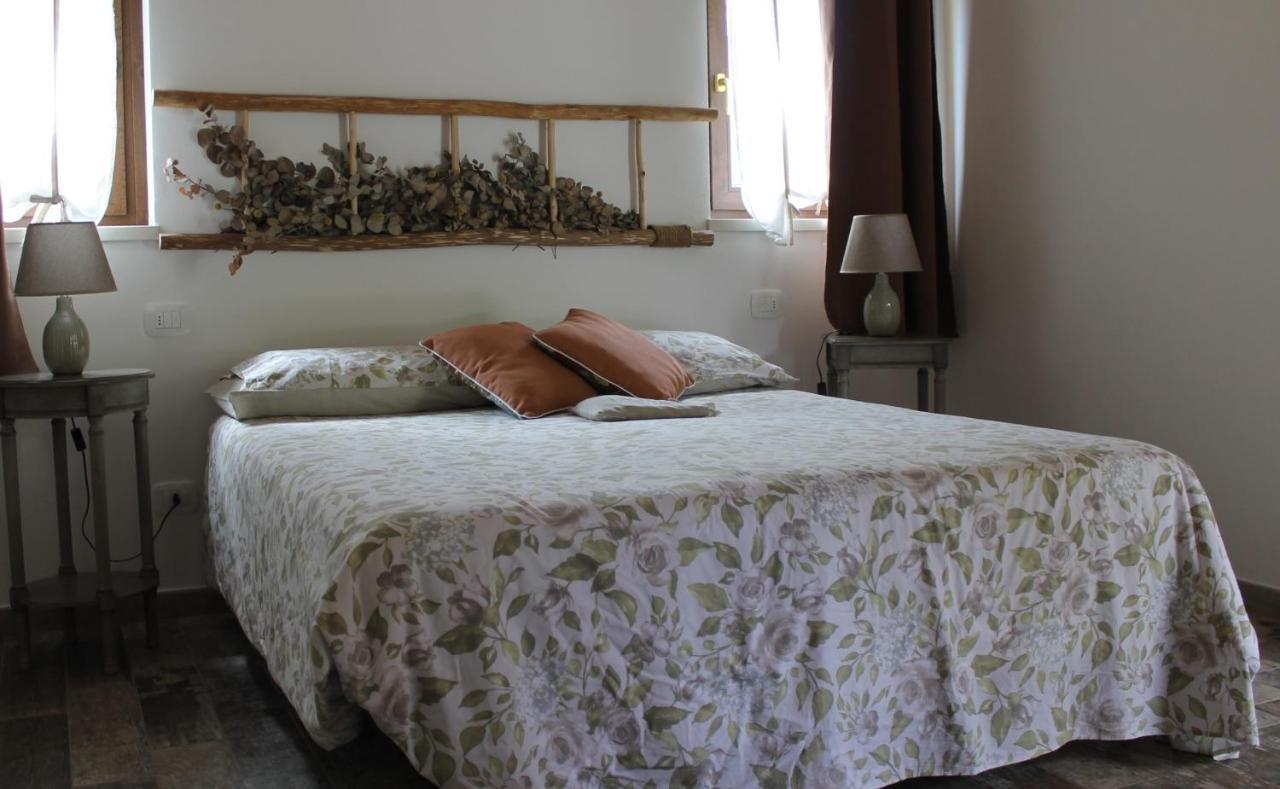 كافايون فيرونيسي Agriturismo B&B Le Casette Sul Garda المظهر الخارجي الصورة